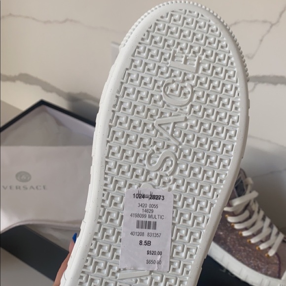 Versace sneakers - Picture 2 of 4